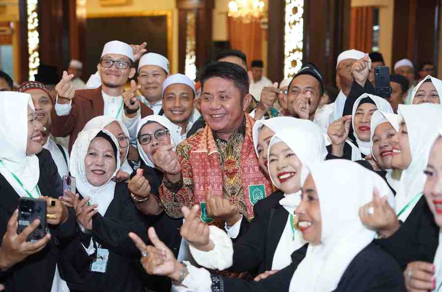 Gubernur Sumsel, Herman Deru menghadiri Grand Launching Travel Umrah dan Haji Khusus Al-Mukhtar by Bayt Al-Qur’an Al-Akbar yang digelar di Graha IGM, Minggu (3/5/2026). Foto: Humas Pemprov Sumsel.