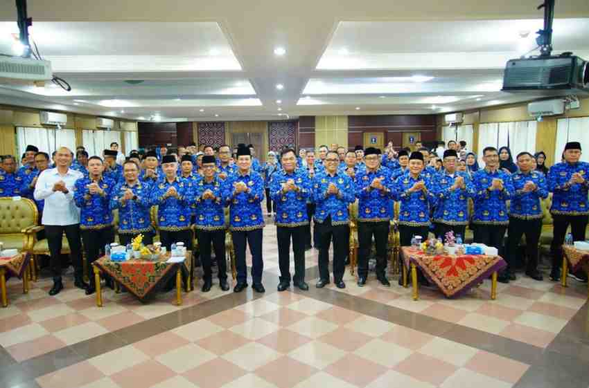 Bupati Muba, HM Toha saat membuka Musyawarah Pimpinan Korpri Kabupaten Muba dalam rangka Pemilihan Ketua Korpri Pengganti Antar Waktu Masa Bakti 2024–2029, Rabu (20/5/2026) di Auditorium Pemkab Muba. Foto: Kominfo Muba.