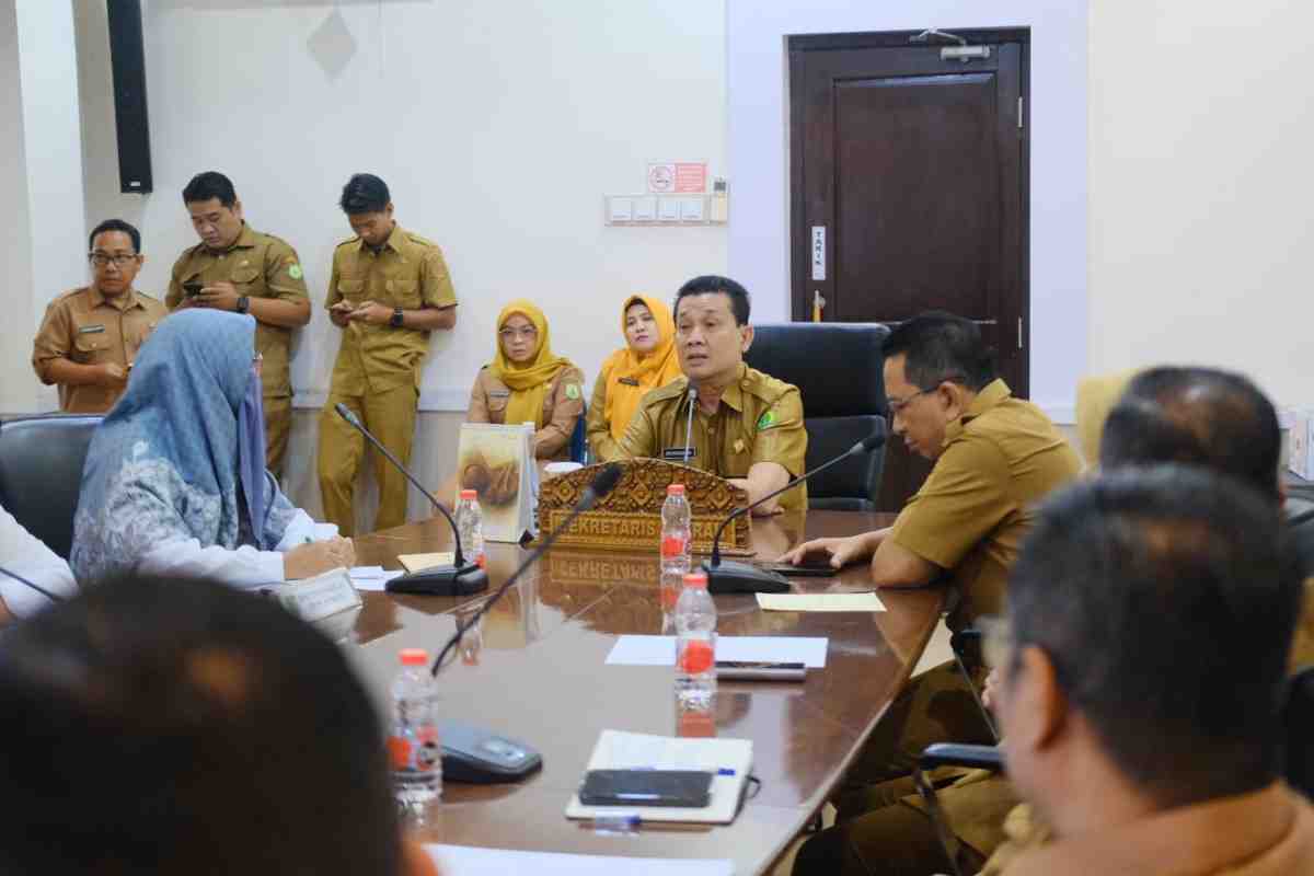 Kunjungan Tim Badan Pengawasan Keuangan dan Pembangunan (BPKP) Perwakilan Provinsi Sumatera Selatan dalam agenda Entry Meeting Evaluasi Program Makan Bergizi Gratis (MBG) Triwulan II Tahun 2026 pada Satuan Pelayanan Pemenuhan Gizi (SPPG) Karang Waru, Kecamatan Lawang Wetan, Senin (18/5/2026). Foto: Kominfo Muba.