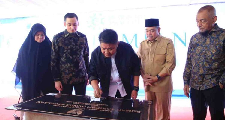 Gubernur Sumatera Selatan (Sumsel) Dr. H. Herman Deru meresmikan Rumah Sakit AR Bunda Assalam di Kabupaten Lahat, Senin (11/5/2026) Foto: Humas Pemprov Sumsel.