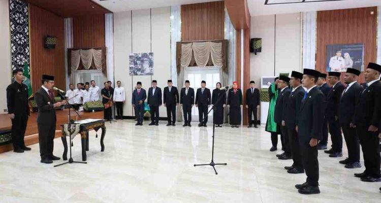 Walikota Palembang, Ratu Dewa melantik sejumlah pejabat di lingkungan Pemkot Palembang, Rabu (6/5/2026). Foto: Kominfo Palembang.