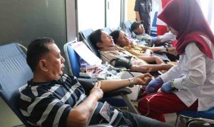 Kegiatan donor darah sekaligus penandatanganan nota kesepahaman (MoU) antara PMI Kota Palembang dan Kecamatan Seberang Ulu (SU) II dalam rangka menyambut Hari Jadi Kota Palembang ke-1343 Tahun 2026. Foto: Kominfo Palembang.