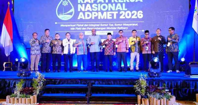 Bupati Musi Banyuasin, HM Toha Tohet, SH menghadiri Rapat Kerja Nasional (Rakernas) I Tahun 2026 Asosiasi Daerah Penghasil Migas dan Energi Terbarukan (ADPMET) di Ballroom Swiss-Belhotel Jambi, Kamis (7/5/2026). Foto: Kominfo Muba.
