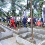 Gubernur Sumatera Selatan, Dr. H. Herman Deru bersama Forkopimda Sumsel dan Bupati Musi Banyuasin, M. Toha Tohet, meninjau langsung sumur minyak masyarakat di Desa Tanjung Dalam, Kabupaten Musi Banyuasin, Rabu (13/5/2026). Foto: Humas Pemprov Sumsel.