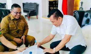 Bupati Muba, HM Toha Tohet secara resmi mengeluarkan instruksi yang mewajibkan seluruh perusahaan di sektor Perkebunan, Pertambangan, serta Minyak dan Gas Bumi (Migas) untuk melakukan akselerasi peningkatan kompetensi dan sertifikasi bagi para pekerjanya. Foto: Kominfo Muba.