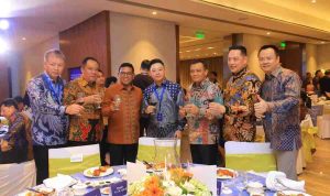 Wakil Gubernur Sumatera Selatan (Sumsel) H. Cik Ujang memanfaatkan forum Pertukaran Tokoh Politik dan Bisnis Tiongkok–Indonesia, Program DBA Angkatan XII CKGBSP, untuk mempromosikan berbagai potensi investasi yang dimiliki Sumsel kepada para pengusaha asal Tiongkok. Foto: Humas Pemprov Sumsel.