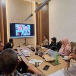 Pertemuan Era Baru yang berlangsung secara luring dan daring di Law Firm Bambang Associates Palembang, Kamis (11/6/2026), yang dihadiri sejumlah akademisi, praktisi, tokoh masyarakat, pegiat lingkungan, serta insan media. Foto: IST/Era Baru.