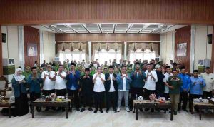 Walikota Palembang, H Ratu Dewa saat membuka Seminar Nasional bertajuk “Meneladani Sejarah NU Kota Palembang Untuk Memperkuat Identitas Aswaja Gen Z” pada Rabu (24/6/2026) di rumah dinas Walikota Palembang. Foto: Kominfo Palembang.