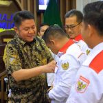 Gubernur Sumatera Selatan (Sumsel) Dr. H. Herman Deru menerima audiensi Asosiasi Pemerintahan Desa Seluruh Indonesia (APDESI) Merah Putih Sumsel di ruang tamu Gubernur Sumsel, Kamis (18/6/2026). Foto: Humas Pemprov Sumsel.