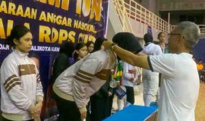 Alya Rubiya Yuki berhasil menorehkan prestasi membanggakan, dengan meraih dua medali perak pada Kejuaraan Nasional (Kejurnas) Anggar RDPS Cup 2026 yang digelar di GOR Ranau Jakabaring, Palembang, 18-21 Juni 2026. Foto: IST