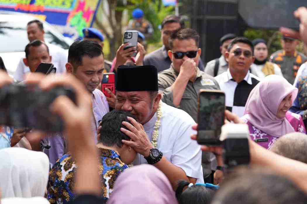 Gubernur Sumsel, Herman Deru saat meresmikan SMA Negeri dan SLB Negeri Hayza Nur Ilmi Palembang, Jumat (12/6/2026). Foto: Humas Pemprov Sumsel.