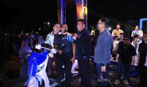 Gubernur Sumatera Selatan (Sumsel) Dr. H. Herman Deru saat menghadiri Closing Ceremony Gemilang Raya X Digital Kito Galo (DKG) 7th yang diselenggarakan Bank Indonesia Provinsi Sumsel di Plaza Benteng Kuto Besak (BKB), Palembang, Minggu (28/6/2026). Foto: Humas Pemprov Sumsel.