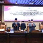 Gubernur Sumsel, Herman Deru saat menghadiri Rapat Paripurna XXXVII DPRD Provinsi Sumatera Selatan di Ruang Rapat Paripurna DPRD Provinsi Sumsel, Senin (22/6/2026) pagi. Foto: Humas Pemprov Sumsel.