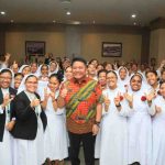 Gubernur Sumsel Herman Deru saat menghadiri Perayaan Syukur 100 Tahun Kongregasi Suster Santo Fransiskus Charitas di Indonesia yang berlangsung di Ballroom Asisi, Lantai 8 Charitas Hospital Palembang, Kamis (9/7/2026). Foto: Humas Pemprov Sumsel.