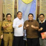 Wagub Sumsel, Cik Ujang saat menerima audiensi Komunitas Sedulur Film Palembang bersama tim produksi Lenget The Movie di Ruang Tamu Wakil Gubernur Sumsel, Selasa (7/7/2026). Foto: Humas Pemprov Sumsel.