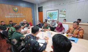 BKB Kodam II/Sriwijaya bersama Pemerintah Kota (Pemkot) Palembang menggelar rapat koordinasi guna membahas tindak lanjut pengembangan kawasan Benteng Kuto Besak (BKB) sebagai destinasi wisata unggulan. Foto: Kominfo Palembang.