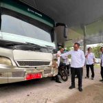 Asisten I Sekretaris Daerah Bidang Pemerintahan dan Kesra Pamkab Muba, H. Ardiansyah bersama tim mengecek langsung kendaraan dinas operasional, Rabu (22/7/2026). Foto: Kominfo Muba.