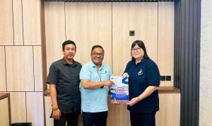 skk Kepala Disnakertrans Muba, Herryandi Sinulingga, AP.didampingi Kabid Hubungan Industri Faezal Pratama saat bersilaturrahim dengan dengan jajaran SKK Migas Perwakilan Sumbagsel yang diterima oleh Syafei, Kepala Departemen Formalitas dan Komunikasi SKK Migas Sumbagsel. Foto: Kominfo Muba.
