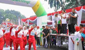 Ribuan pendidik dan tenaga kependidikan yang tergabung dalam Persatuan Guru Republik Indonesia (PGRI) Kota Palembang mengikuti Gerak Jalan PGRI dan Tenaga Kependidikan se-Kota Palembang, dalam rangka memperingati Hari Ulang Tahun (HUT) ke-81 Kemerdekaan Republik Indonesia tahun 2026. Foto: Kominfo Palembang.