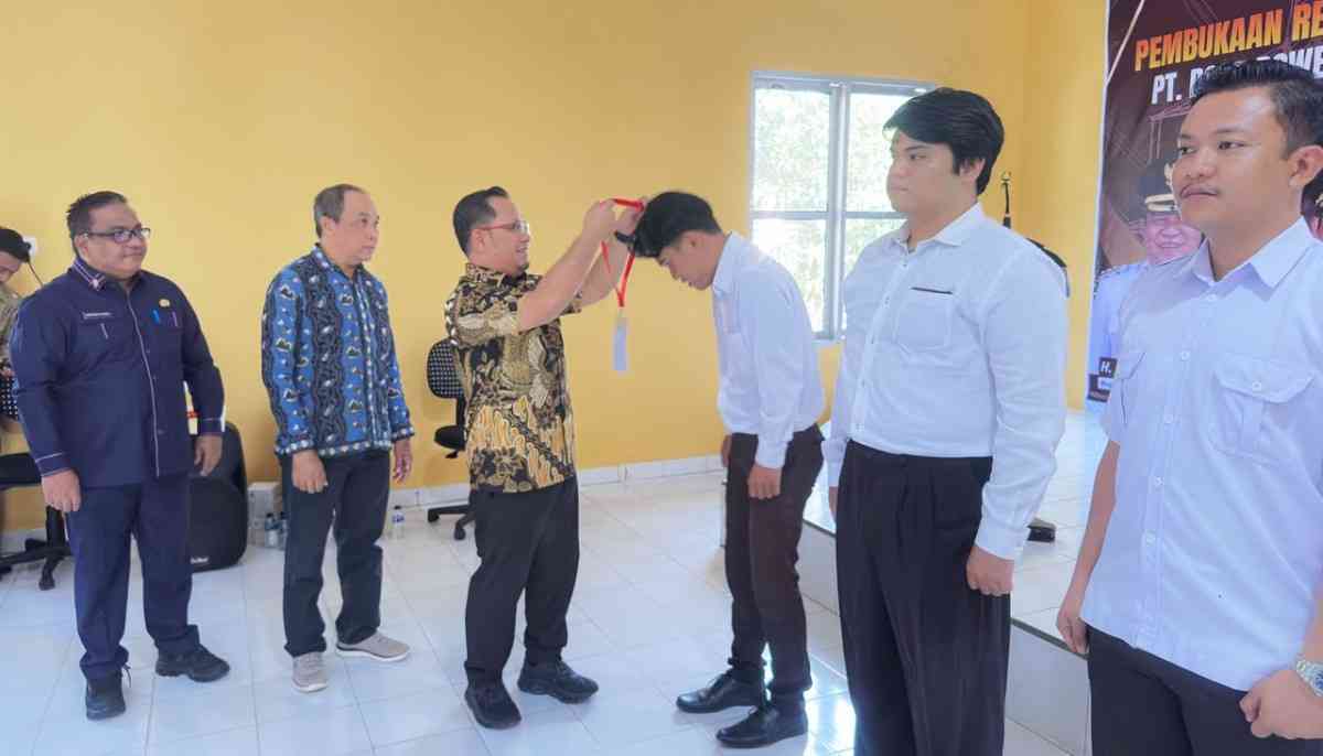 Pemkab Muba dan PT DSSP Power Sumsel melalui program rekrutmen Engineering Development Program (EDP) dan Pendidikan Tenaga Pembangkit Listrik (PTPL) Tahun 2026, menjadi wujud nyata sinergi antara pemerintah dan dunia industri dalam membuka kesempatan kerja bagi putra-putri daerah. Foto: Kominfo Muba.