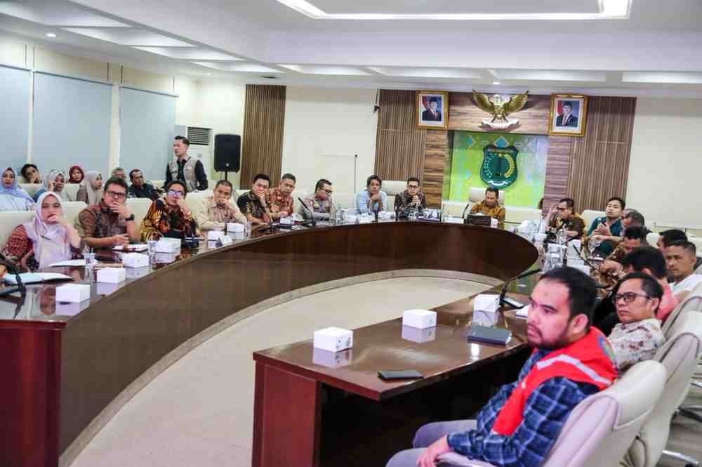 Rapat koordinasi bersama Tim Kementerian Koperasi Republik Indonesia di Ruang Rapat Serasan Sekate, Sekretariat Daerah Kabupaten Muba, Jumat (7/8/2026). Foto: Kominfo Muba.