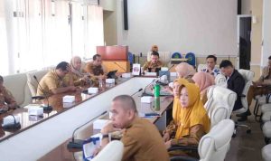 Rapat Koordinasi (Rakor) Pengendalian Inflasi Daerah 2026 yang dirangkaikan dengan sosialisasi dan penandatanganan Surat Edaran Bersama (SEB) sinkronisasi layanan pertanahan dan perpajakan, Senin (10/8/2026). Foto: Kominfo Muba.
