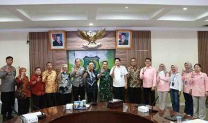pangan Pemerintah Kabupaten Musi Banyuasin bersama Perum Bulog Kanwil Sumsel Babel menggelar sosialisasi penyaluran bantuan pangan periode Juli-September 2026 di Ruang Rapat Serasan Sekate, Kamis (20/8/2026). . Foto: Kominfo Muba.
