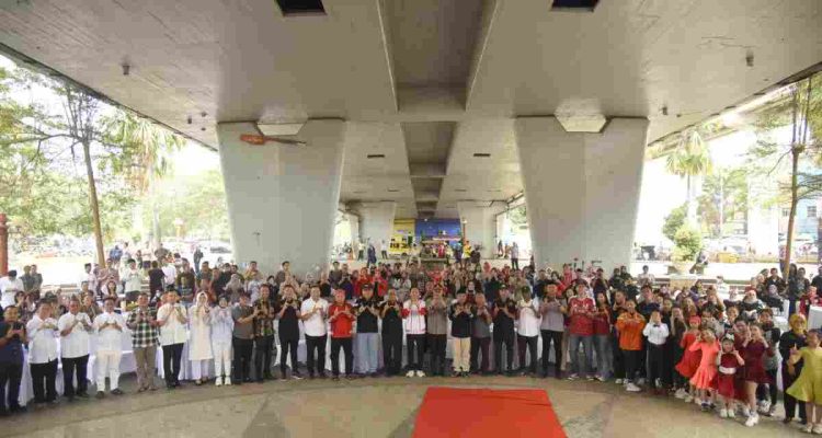 Wali Kota Palembang Ratu Dewa secara resmi membuka Gebyar Indonesia Merdeka ke-81 Tahun 2026 di kawasan bawah Jembatan Ampera, Pasar 16 Ilir, Kota Palembang, Sabtu (29/8/2026). Foto: Kominfo Palembang.