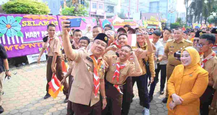 Wagub Sumsel, Cik Ujang saat menghadiri Peringatan Hari Pramuka ke-65 Kwartir Daerah (Kwarda) Gerakan Pramuka Provinsi Sumsel yang digelar di Aula SMK Negeri 6 Palembang, Senin (31/8/2026). Foto: Humas Pemprov Sumsel.