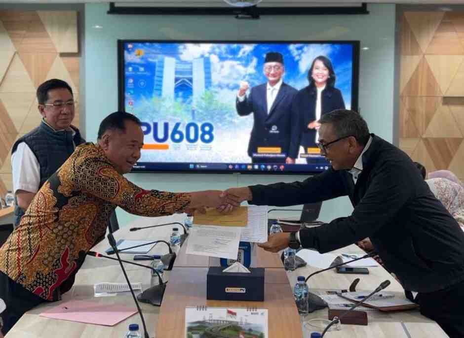 Wakil Gubernur Sumatera Selatan (Sumsel) H. Cik Ujang melakukan kunjungan kerja ke Sekretaris Jenderal Kementerian Pekerjaan Umum (PU) RI, Apri Artoto, di Ruang Rapat Sekretariat Jenderal Lantai 3 Kementerian PU, Jakarta, Selasa (4/8/2026). Foto: Humas P{emprov Sumsel.