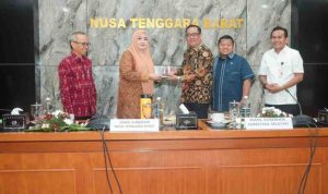 Wakil Gubernur Sumatera Selatan (Sumsel) H. Cik Ujang melakukan kunjungan kerja ke Kantor Gubernur Nusa Tenggara Barat (NTB) dalam rangka studi tiru penerbitan Izin Pertambangan Rakyat (IPR) di Wilayah Pertambangan Rakyat (WPR), Kamis (20/8/2026). Foto: Humas Pemprov Sumsel.