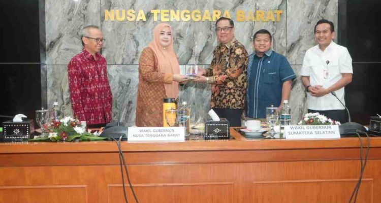 Wakil Gubernur Sumatera Selatan (Sumsel) H. Cik Ujang melakukan kunjungan kerja ke Kantor Gubernur Nusa Tenggara Barat (NTB) dalam rangka studi tiru penerbitan Izin Pertambangan Rakyat (IPR) di Wilayah Pertambangan Rakyat (WPR), Kamis (20/8/2026). Foto: Humas Pemprov Sumsel.