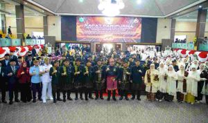 Gubernur Sumsel, Herman Deru, Bupati Muba HM Toha, Wabup Muba Rohman, dan Ketua DPRD Muba Afitni Junaidi Gumay, serta sejumlah anggota DPRD dan pejabat setempat saat paripurna HUT Kabupaten Muba, Rabu (30/9/2026). Foto: Kominfo Muba.