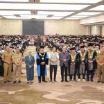 Menghadiri acara wisuda Universitas Persatuan Guru Republik Indonesia (PGRI) Palembang ke 67, Wali kota Palembang Ratu Dewa berbagi kisah inspiratif perjalanan hidupnya kepada para wisudawan. Foto: Kopminfo Palembang.