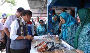 RBI-40kb Wali Kota Palembang Ratu Dewa saat melaunching Ruang Bersama Indonesia di Kelurahan Plaju, Rabu (30/9/2026). Foto: Kominfo Palembang.