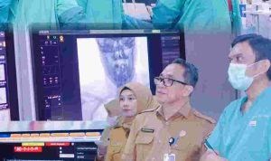 RSUD-40kb RSUD Sekayu kini mencatat sejarah sebagai pelopor layanan neurointervensi di Sumatera Bagian Selatan (Sumbagsel), dengan sukses menggelar Proctoring Tindakan Coiling untuk penanganan stroke, Senin (21/9/2026). Foto: Kominfo Muba.