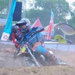 Aksi peserta di ajang Grasstrack dan Motocross Daffa Racing Team 96 Champion 2026 yang digelar di Sungai Lilin, Muba, Minggu (20/9/2026). Foto: Kominfo Muba.