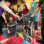 Penyaluran bantuan sosial bagi penderita stroke dilakukan Kamis (24/9/2026) dengan melibatkan Dinas Sosial Kota Palembang, Ketua Tim Penggerak (TP) PKK Kota Palembang Hj. Dewi Sastrani Ratu Dewa, serta jajaran Kecamatan Jakabaring, Kamis (24/9/2026). Foto: Kominfo Palembang.