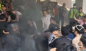 Massa yang menggelar aksi di DPRD Sumsel, Rabu (30/9/2026). Foto: screenshot Medsos.