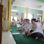 Walikota Palembang, Ratu Dewa saat menghadiri kegiatan safari Jumat Pemerintah Kota Palembang di Masjid Al-Mu’min, Talang Kelapa, Kecamatan Alang-Alang Lebar, Jumat (18/9/2026). Foto: Kominfo Palembang.