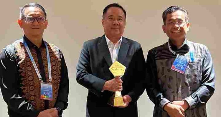 Wakil Gubernur Sumsel H. Cik Ujang pada acara pembukaan Festival Ekonomi Keuangan Digital Indonesia (FEKDI) X Indonesia Fintech Summit and Expo 2026 serta Rapat Koordinasi Nasional Pengendalian Inflasi dan Percepatan dan Perluasan Digitalisasi Daerah (P2DD) Tahun 2026 yang digelar Kementerian Dalam Negeri di Jakarta International Convention Center, Kamis (24/9/2026). Foto: Humas Pemprov Sumsel.