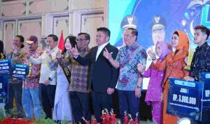 Pembukaan Festival Literasi Sumsel Tahun 2026 oleh Gubernur Sumsel Herman Deru, didampingi Wakil Gubernur Sumsel H. Cik Ujang, di Ballroom The Sultan Convention Center, Sabtu (5/9) pagi. Foto: Humas Pemprov Sumsel.