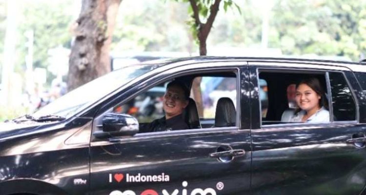 Taksi online, Maxim. Foto IST/Dok Humas Maxim Palembang.