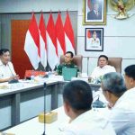 Bupati Muba, HM Toha yang hadir di rapat Koordinasi penyelesaian permasalahan  ativitas penyulingan minyak tradisional di Kabupaten Muba yang dipimpin Gubernur Sumsel Dr H Herman Deru di Ruang Rapat Bina Praja Kantor Gubernur Sumsel, Rabu (16/9/2026). Foto: Kominfo Muba.