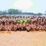 Bupati Muba, Hm Toha bersama anggota Pramuka usai menjadi pembina upacara peringatan Hari Pramuka ke-65 Tingkat Kwartir Cabang Gerakan Pramuka Muba di Lapangan Andriyadi Water Park, Kecamatan Keluang, Senin (14/9/2026). Foto: Kominfo Muba.