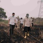 Walikota Palembang, Ratu Dewa saat meninjau kekabaran lahan di salah satu titik Kota Palembang. Foto: Kominfo Palembang.