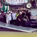 Pagar gerbang Pemprov Sumsel roboh didorong massa aksi, Jumat (2/10/2026). Foto: IST/screenshot tribunsumsel.