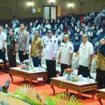 Bupati Musi Banyuasin, HM Toha Tohet, SH saat membuka Workshop Guru se-Kabupaten Musi Banyuasin Tahun 2026 bertema “Guru Adaptif, Pembelajaran Kreatif; Menjawab Tantangan Pendidikan di Era Digital” di Opproom Pemkab Muba, Rabu (7/10/2026). Foto: Kominfo Muba.