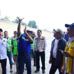 Gubernur Sumatera Selatan, Dr. H. Herman Deru didampingi Bupati Muba HM Toha secara resmi meresmikan penggunaan jalan khusus angkutan batubara yang dikelola PT Marga Bara Jaya (MBJ) di Kecamatan Bayung Lencir, Rabu (28/10/2026). Foto: Kominfo Muba.