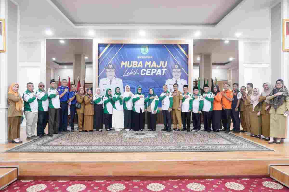 Ketua Forum Kabupaten Musi Banyuasin Sehat sekaligus Ketua TP PKK Kabupaten Muba, Hj Patimah Toha Tohet saat memimpin Rapat Koordinasi Persiapan Verifikasi Dokumen KKS Tahun 2027 dan Evaluasi Sembilan Tatanan KKS, Senin (20/10/2026). Foto: Kominfo Muba.